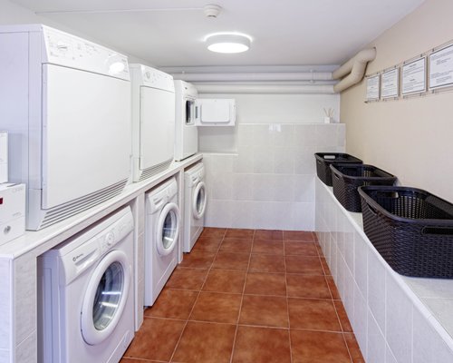 White Sands Beach Club - 4 Nights