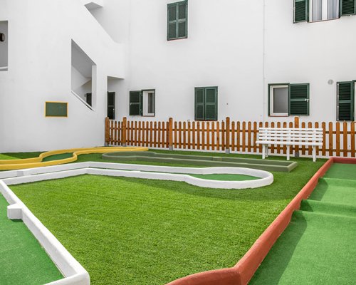 White Sands Beach Club - 4 Nights