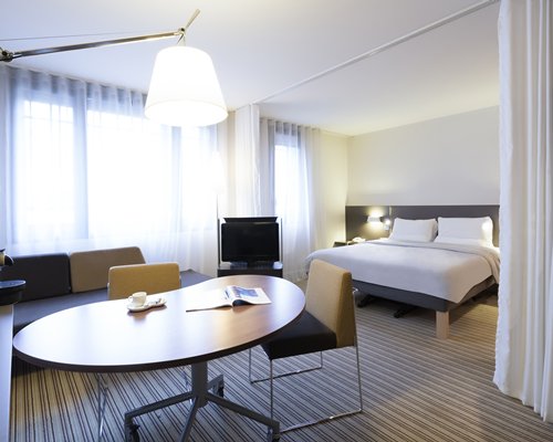 Novotel Suites Paris Nord 18