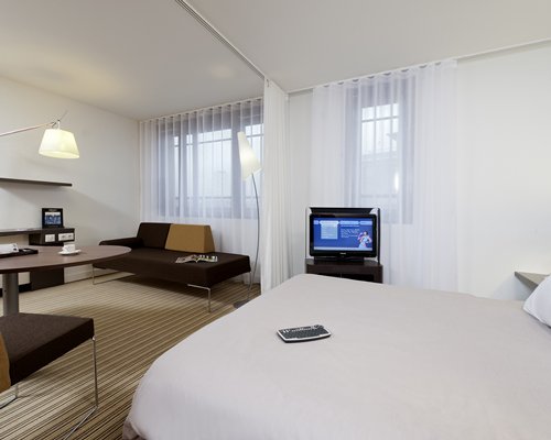 Novotel Suites Paris Nord 18