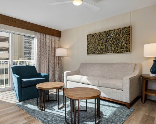 Club Wyndham at Waikiki Beach Walk - 3 Nights