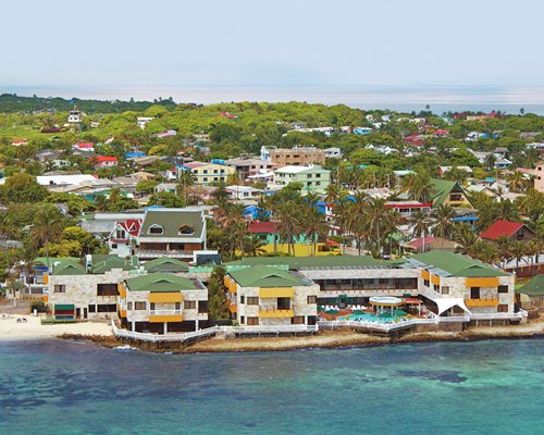 An aerial view of Hotel Maryland Decameron alongside the ocean.
