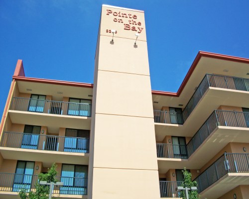 AN EXTERIOR VIEW OF POINTE ON THE BAY RESORT.