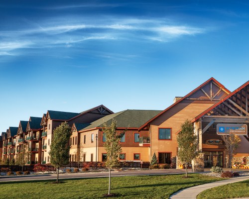 A SCENIC VIEW OF MULTIPLE RESORT UNITS.