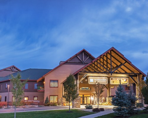 Wyndham Vacation Resorts At Glacier Canyon