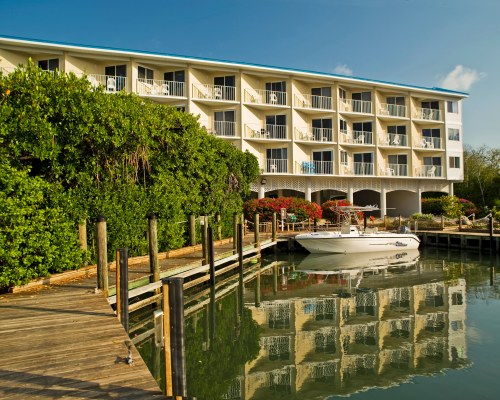 Waterfront Ocean Pointe Suites @ Key Largo