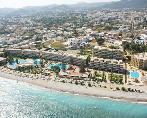 An aerial view of the resort surroundings and the beach.