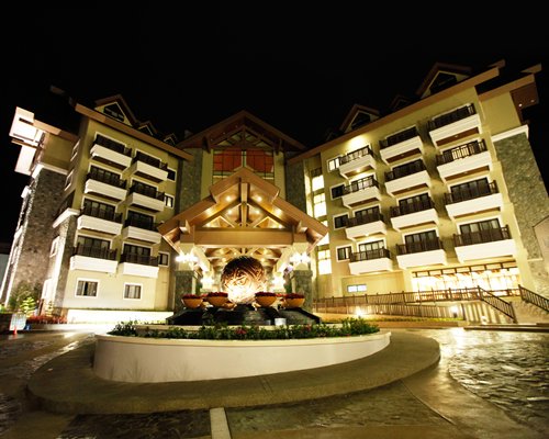 The Azalea Baguio Re...