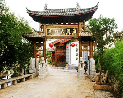 Lijiang Sina Hotel