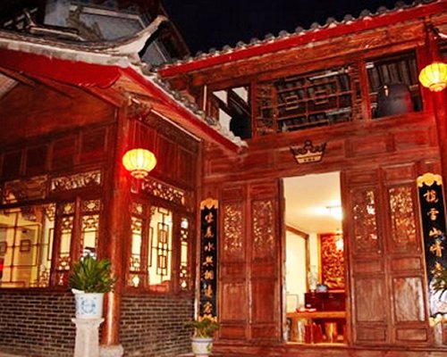 Lijiang Sina Hotel