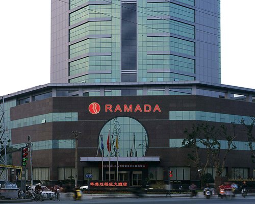 Ramada Hotel Wuxi Image