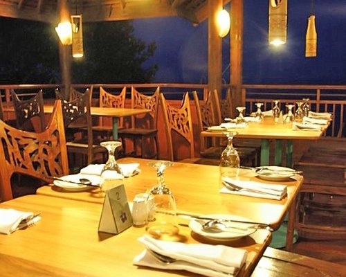 An indoor fine dining restaurant.