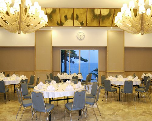 An indoor fine dining restaurant.