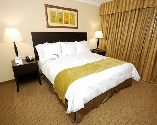 Radisson Suites Hotel Anaheim-Buena Park