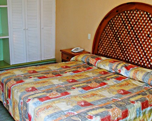 A well furnished bedroom.