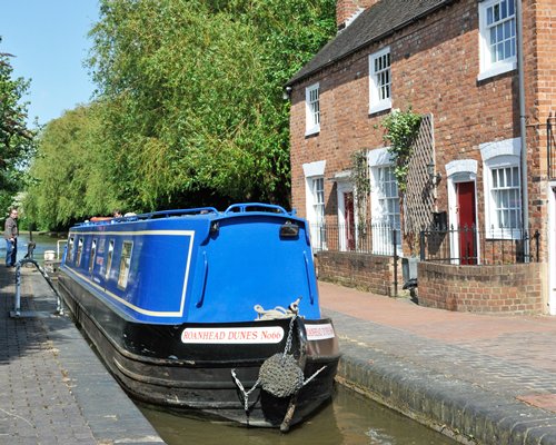 Canalboat at Worcester Marina