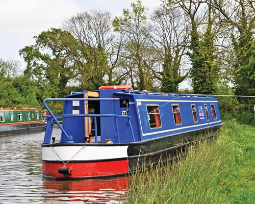 Canalboat at Worcester Marina