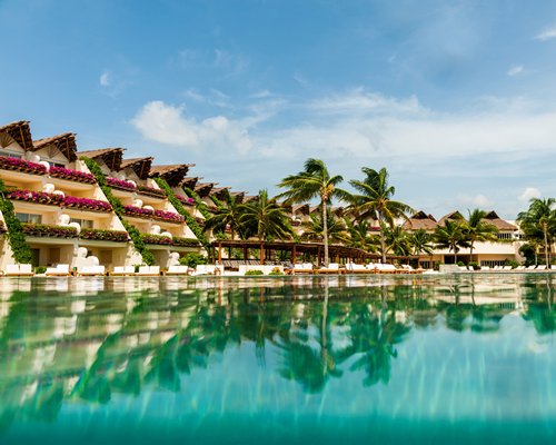 Grand Velas R. Maya Ambassador