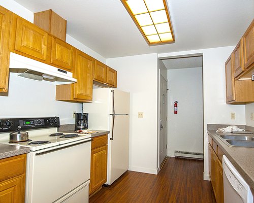 A well equipped kitchen area.