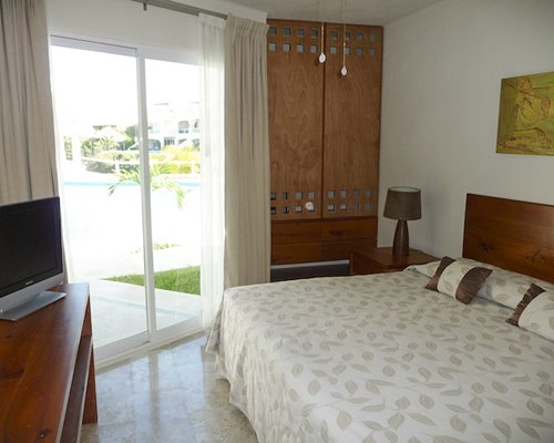 Coral Maya Stay Suites