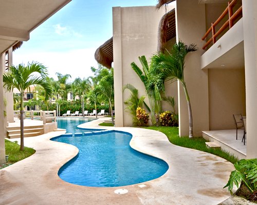 Coral Maya Stay Suites