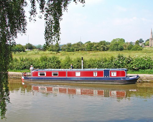 Canal Boat Club at Anderton Marina