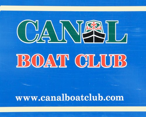 Canal Boat Club at Anderton Marina