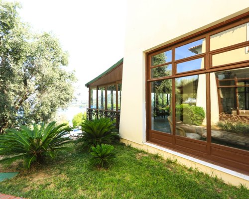 Akay Garden Resort & Suites