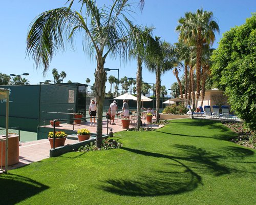 Sapphire Resorts @ Palm Springs