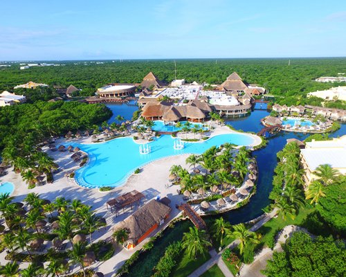 Grand Palladium White Sand Resort & Spa at Riviera Maya