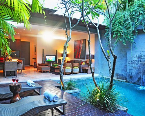 Ultiqa @ Kanishka Villas Bali