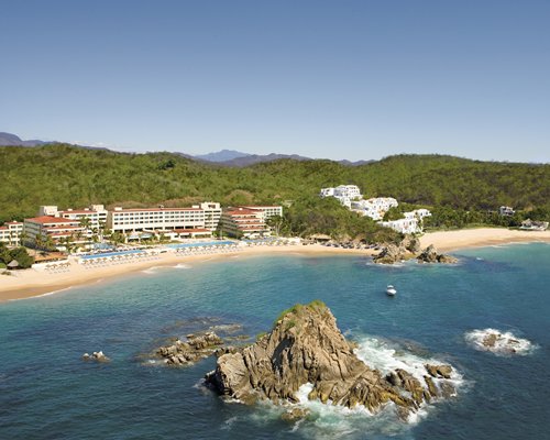 Dreams Huatulco Resort & Spa by UVC