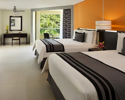 Dreams Huatulco Resort & Spa by UVC