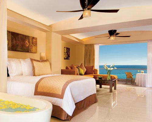 Furnished bedroom with Sea view from the Balcony