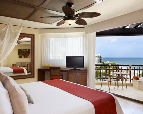 Dreams Riviera Cancun Resort &amp; Spa by UVC