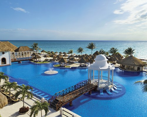 Now Sapphire Riviera Cancun by UVC