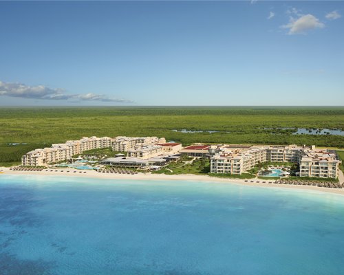 Now Jade Riviera Cancun by UVC Image