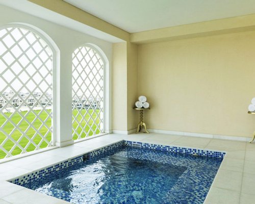 Private hot tub with the external view of the resort