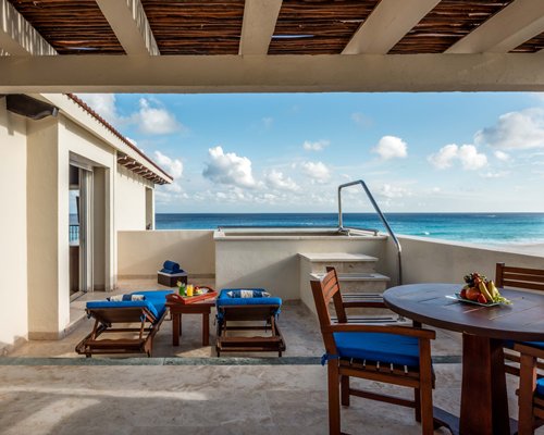 Grand Park Royal Luxury Resort Cancún by Royal Holiday