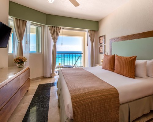 Grand Park Royal Luxury Resort Cancún by Royal Holiday