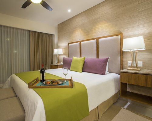 A well furnished bedroom.
