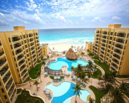 The Royal Sands