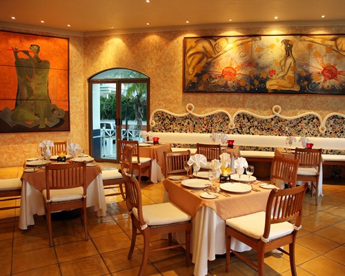 An indoor fine dining restaurant.