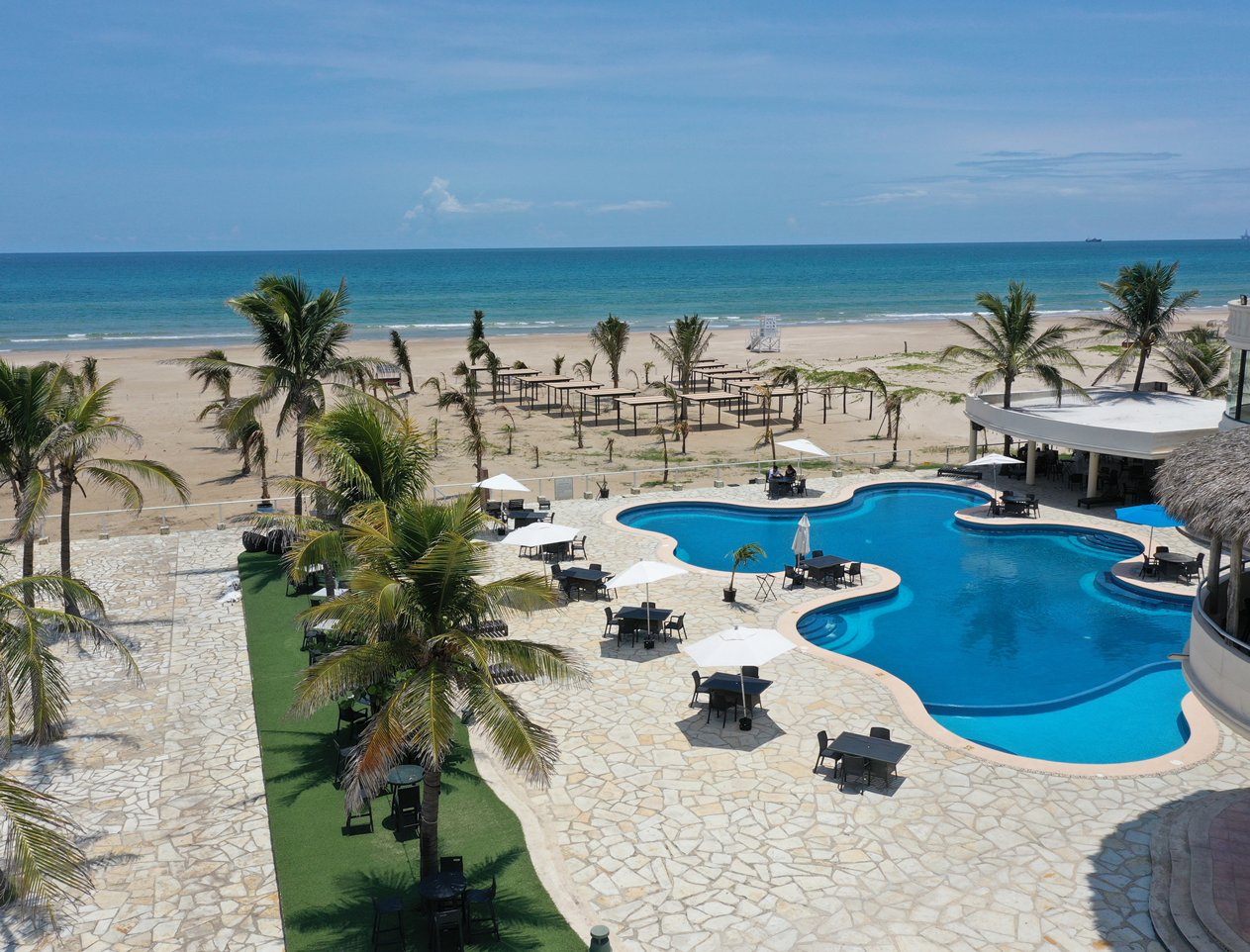 Arenas del Mar Resort