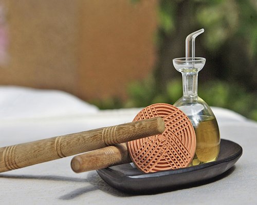 A view of the spa product.