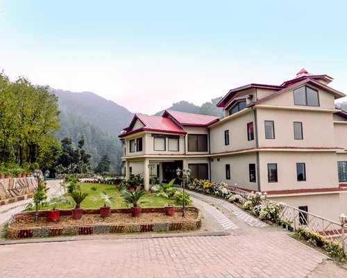 Shimla Havens Resort