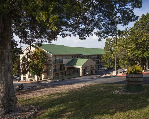 Scenic exterior view of The Retreat of Foxborough resort.