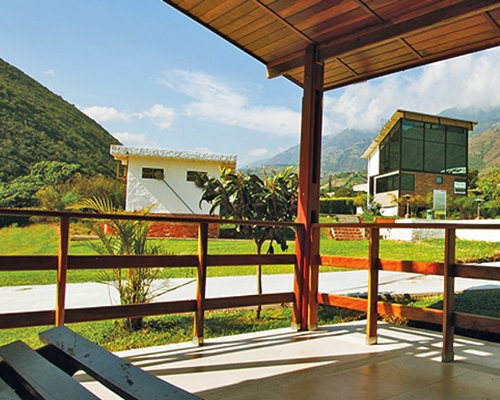 A view of the landscaping alongside the resort units.
