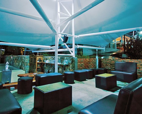 A well furnished lounge area.