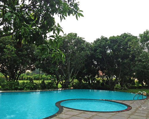 Corbett Wild Iris Spa and Resort